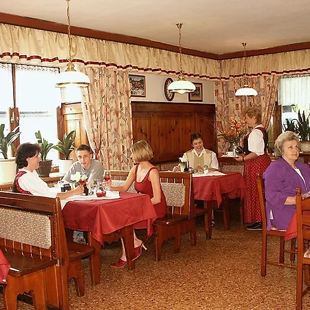 Börsenhof Hornung Hotel Miesenbach (Lower Austria)